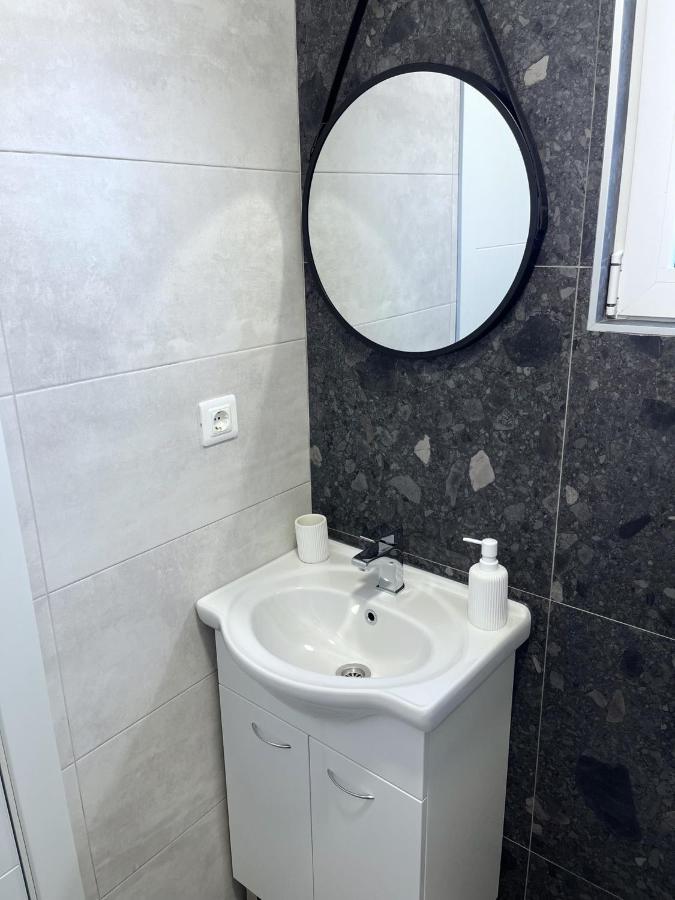 Lana Apartmani Bar Kültér fotó