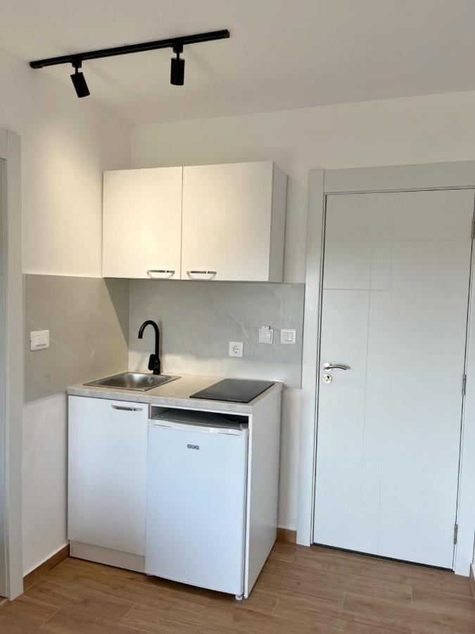 Lana Apartmani Bar Kültér fotó