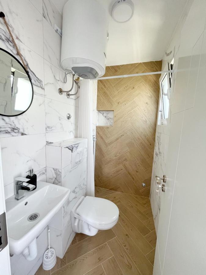 Lana Apartmani Bar Kültér fotó